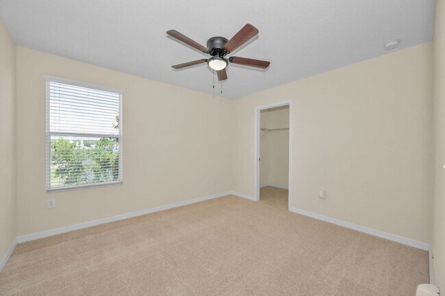 Building Photo - Beautiful Trinity Lakes 5 bedroom 3.5 Baths