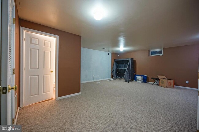 Building Photo - 443 Tuvira Ln