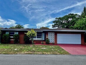 Building Photo - 6105 NW 73rd Ave