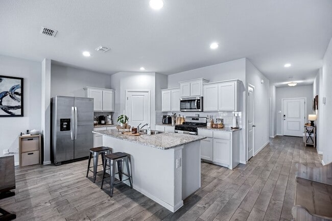 Building Photo - 5208 Petal Mdws Dr