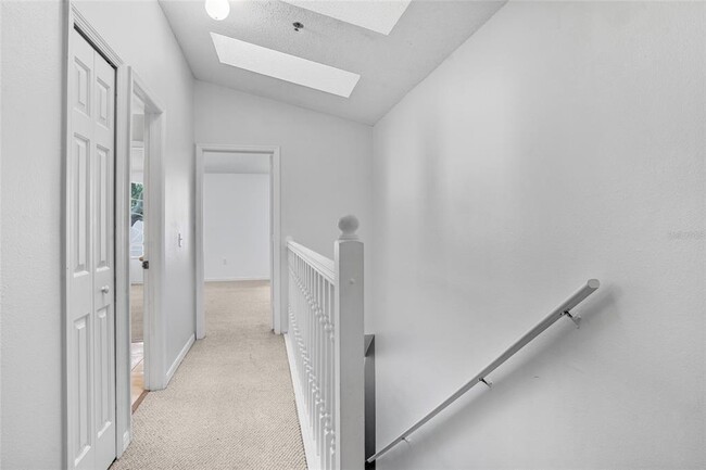Building Photo - 1645 Windsor Oak Ct