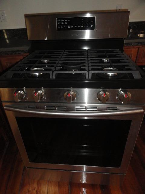 Building Photo - 240 Norfolk St