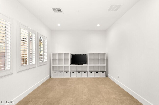 Building Photo - 4039 Villa Rafael Dr