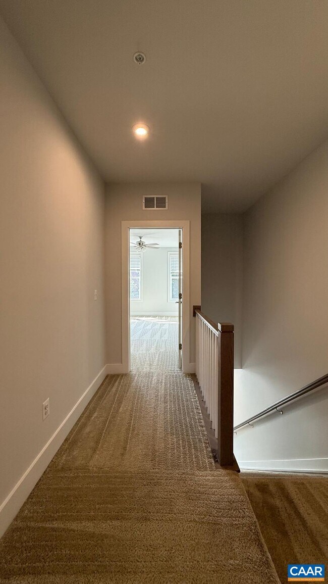 Building Photo - 608 Noush Ct