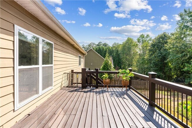 Building Photo - 52 Thomas Pl Dr