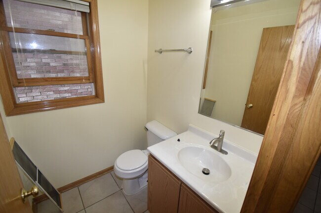 Building Photo - 2729 W 37th Pl