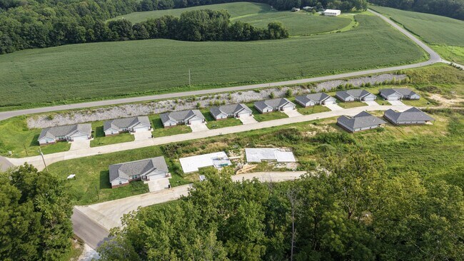 Building Photo - 249 Oak Grove Cir