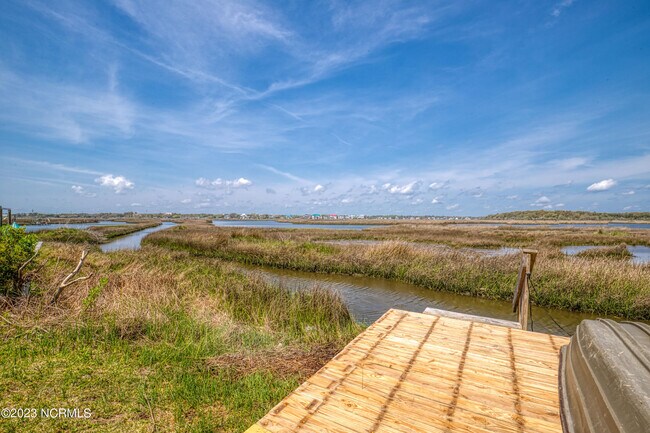 Building Photo - 1883 New River Inlet Rd