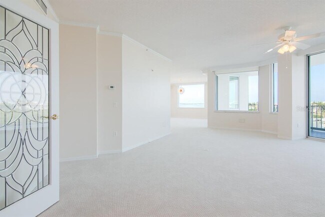 Building Photo - 1 Seaside Ln