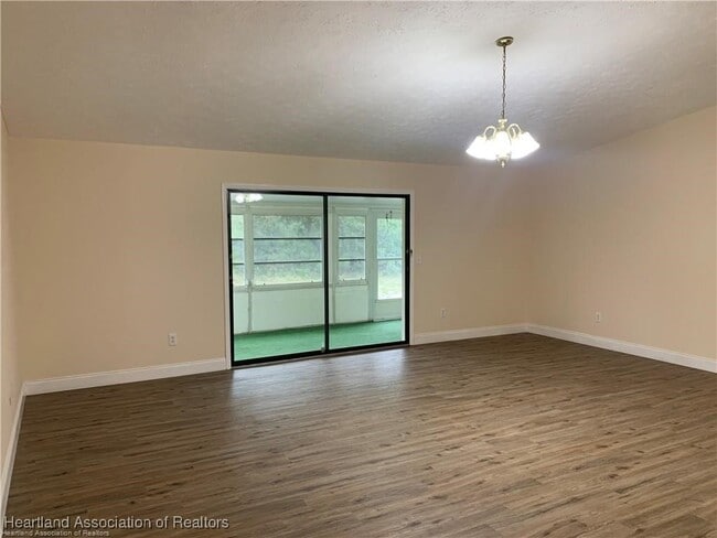 Building Photo - 3017 Beech Ave