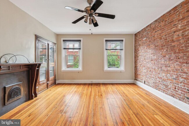 Building Photo - 828 N 21st St