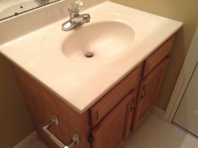 Building Photo - 71 Meadow Crest Drive