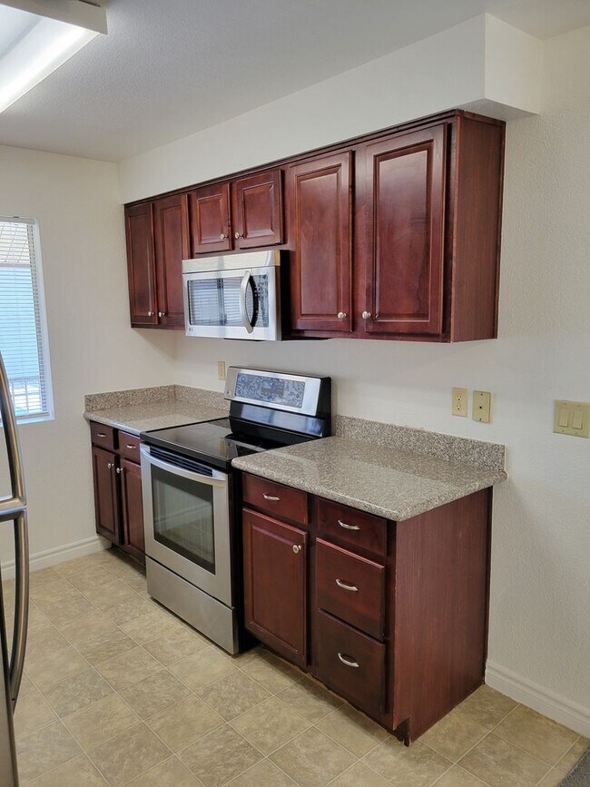 Building Photo - 5163 Indian River Dr