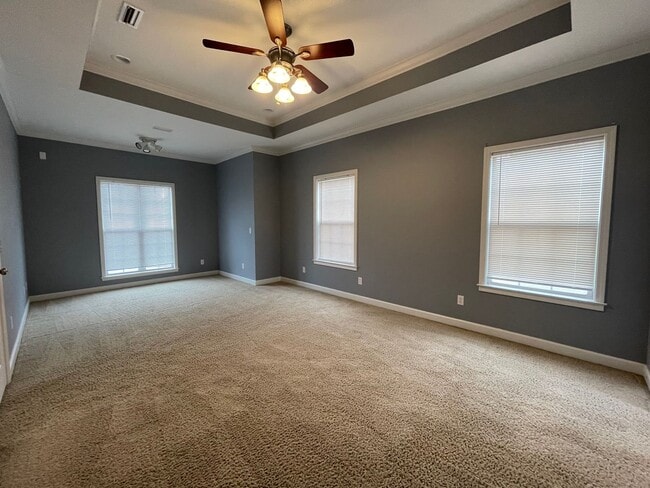 Building Photo - Quail Hollow
