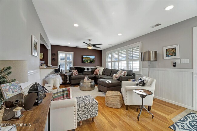 Building Photo - 515 Stone Harbor Ave