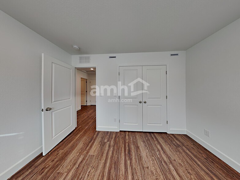 Building Photo - 9143 Crocker Pt Ct