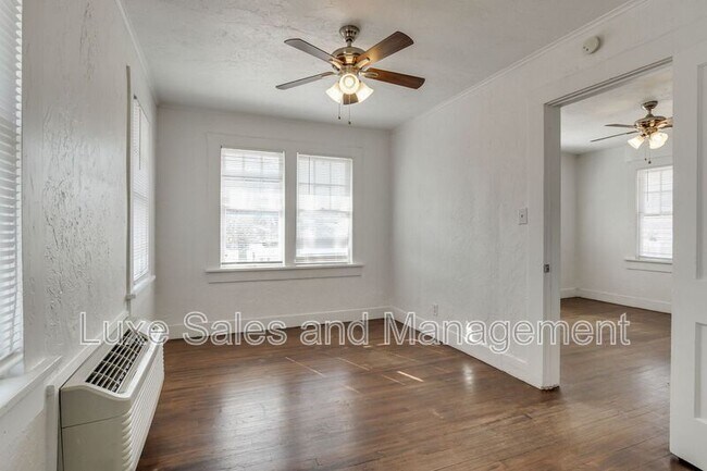 Building Photo - 119 NW 27th St