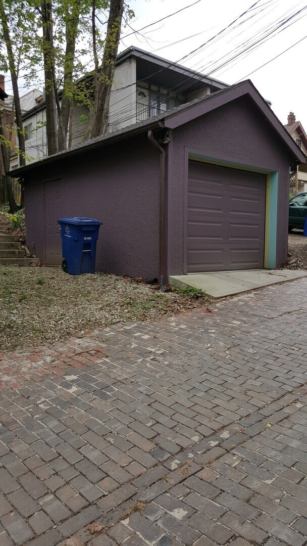 Building Photo - 2120 Iuka Ave