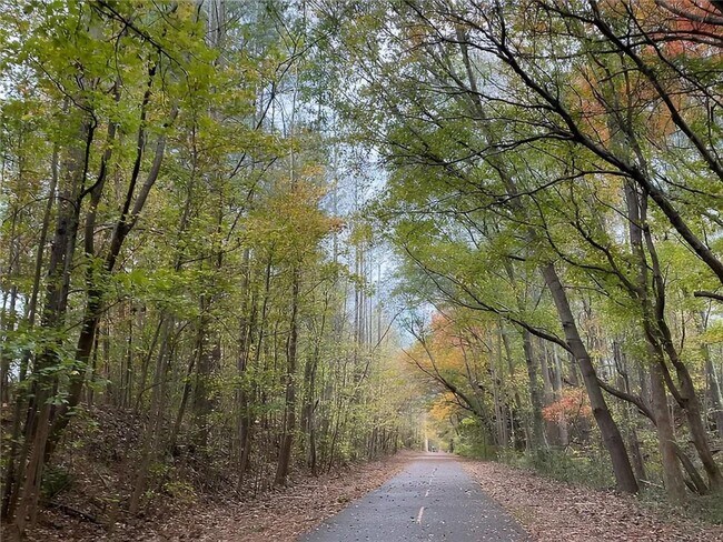 Building Photo - 4249 Tin Hare Ln