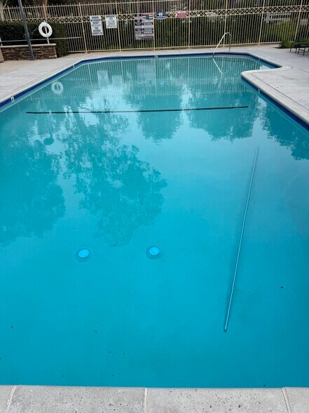 Building Photo - 27905 Crown Court Cir