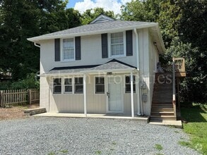 Building Photo - 1937 Gaston St