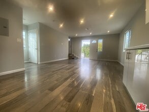 Building Photo - 8448 Fenwick St