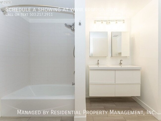 Building Photo - 1030 NW Johnson St