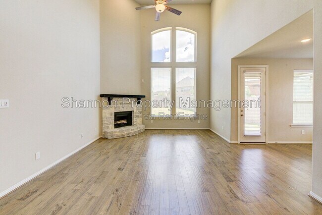 Building Photo - 6102 Grace Falls Dr
