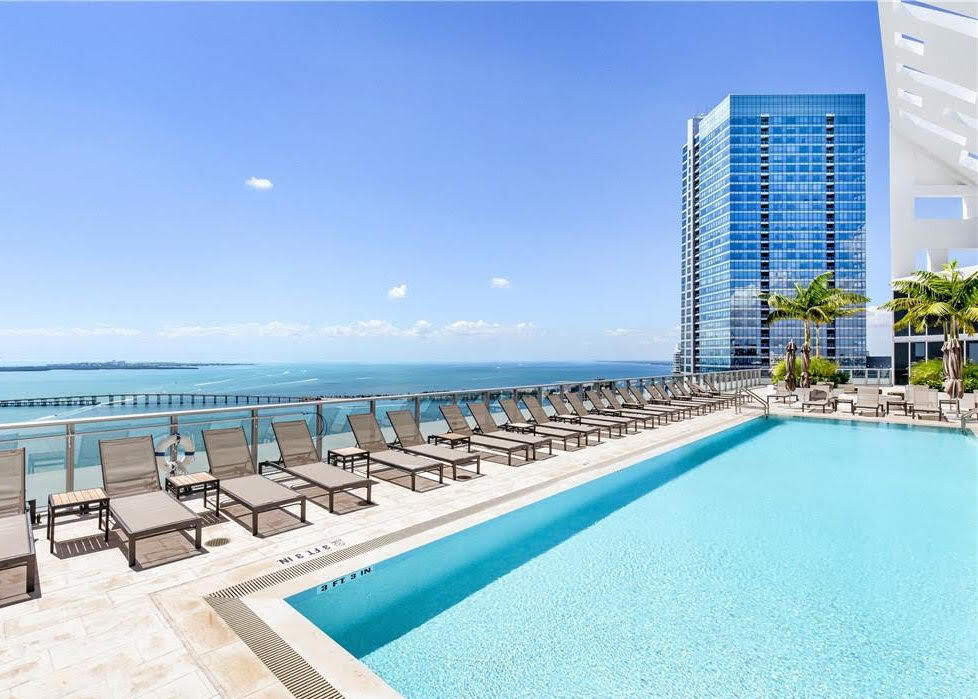 Building Photo - 1300 Brickell Ave