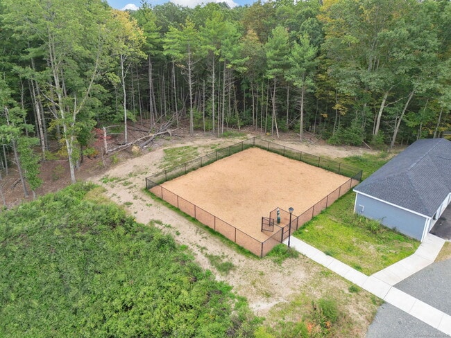 Building Photo - 280 Salmon Brook St