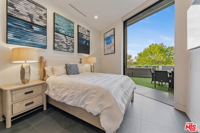 Building Photo - 3712 Broadlawn Dr