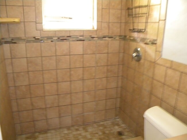 Building Photo - 1031 Royal Palm Ave