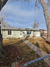 Building Photo - Cozy 2 bedroom for Rent on Rockwood Avenue