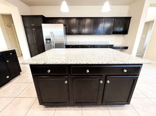 Building Photo - Araby Crossing – 3 Bedroom, 2 Bathroom Sol...