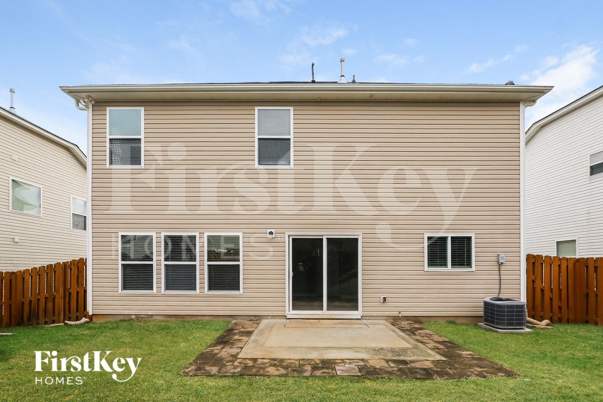 Building Photo - 12635 Cumberland Cove Dr