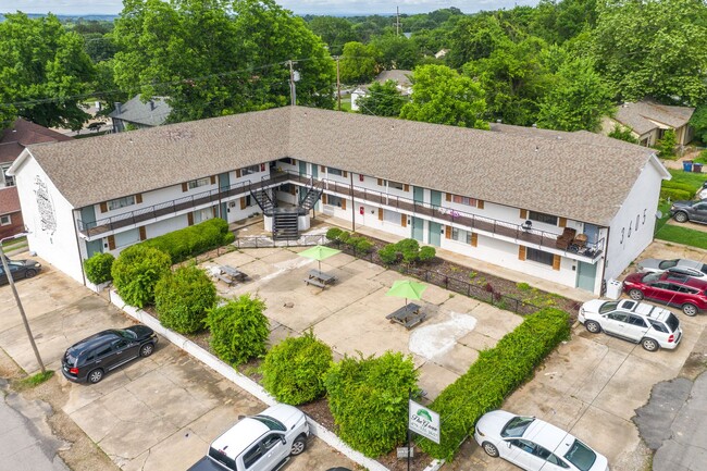 Interior Photo - MF-09-The Grove Apartments