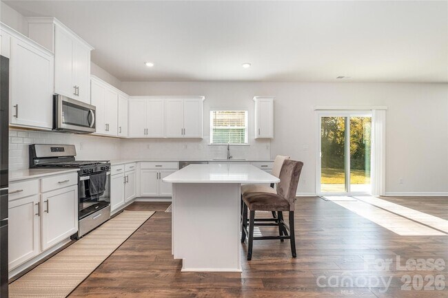 Building Photo - 10759 Adair Wds Dr