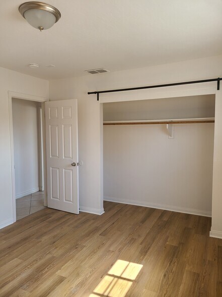 Building Photo - 2378 Chanslor St