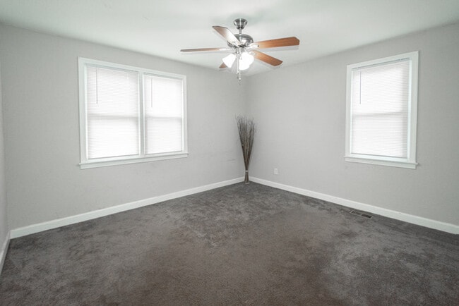 Building Photo - 3504 Trant Ave