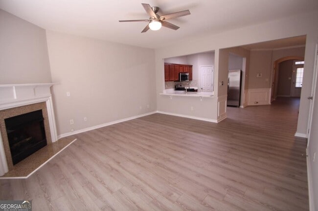 Building Photo - 2173 Executive Dr N