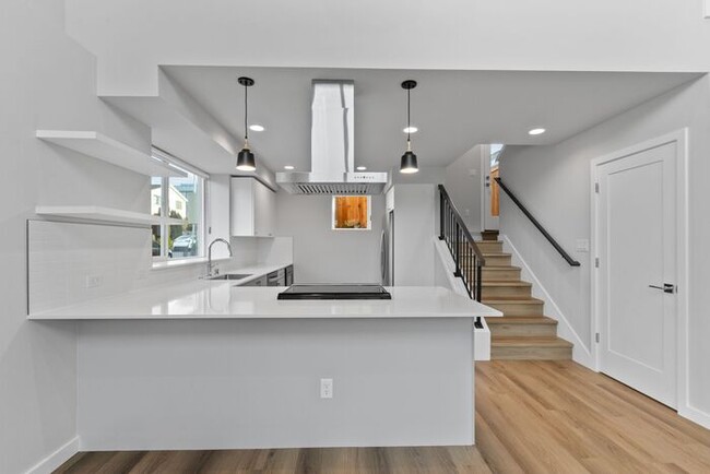 Building Photo - Stunning Brand-New Ballard Townhome with A...