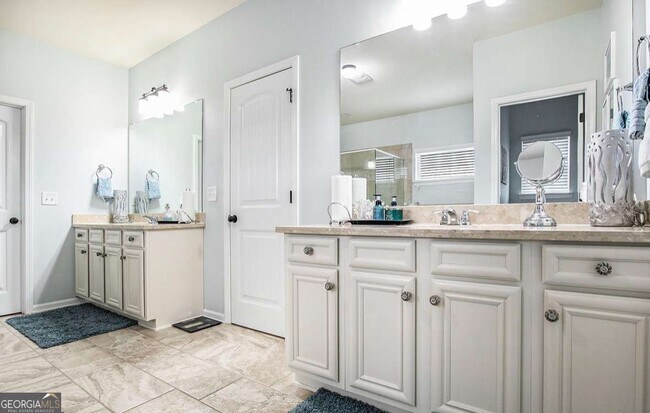 Building Photo - 3217 Bowlin Dr