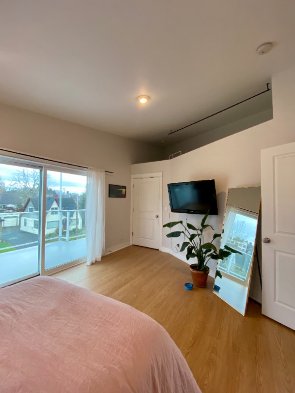 Building Photo - 3131 NE Wasco St