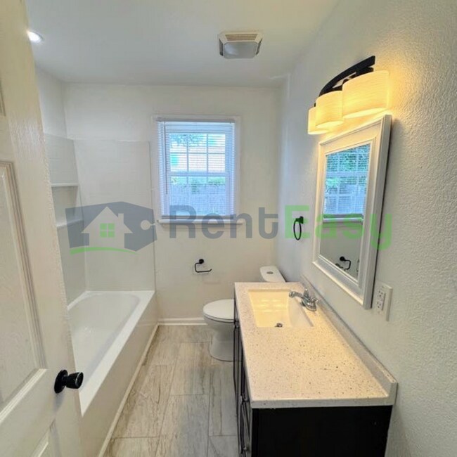 Building Photo - 3316 Dunkirk Ave