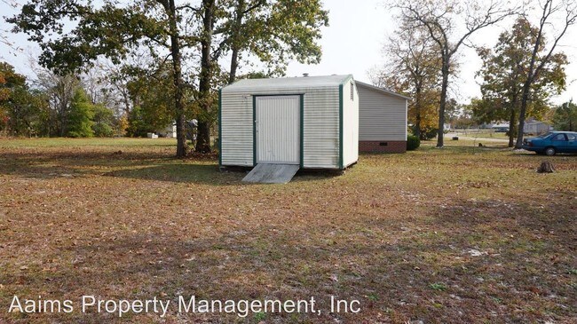Building Photo - 4 br, 2.5 bath House - 7129 Hypony Trail