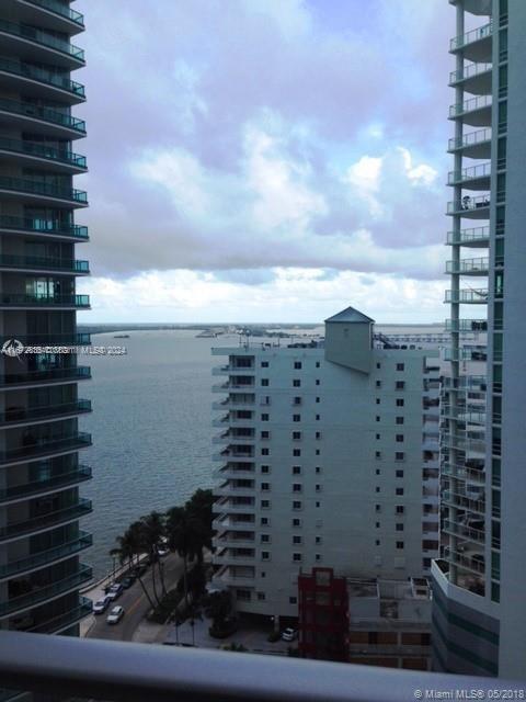 Building Photo - 1300 Brickell Bay Dr