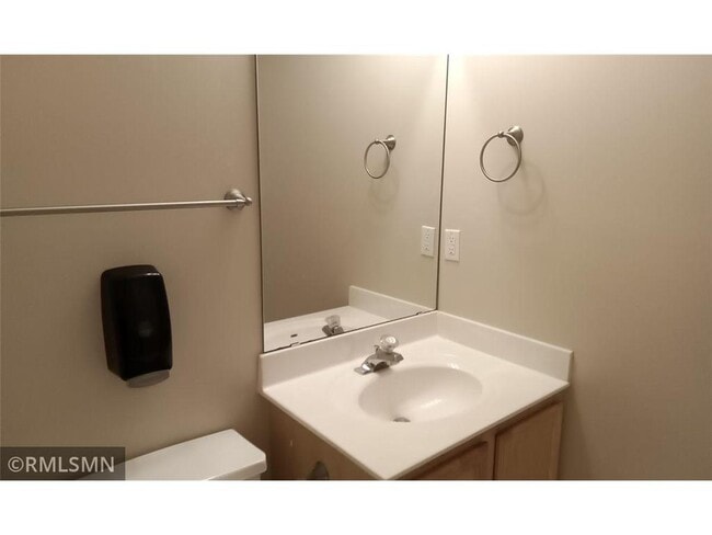 Building Photo - 5050 Holly Ln N