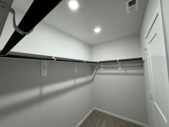 Building Photo - 7858 Alset Dr