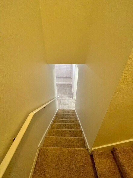 Stairs - 2047 Estancia Cir