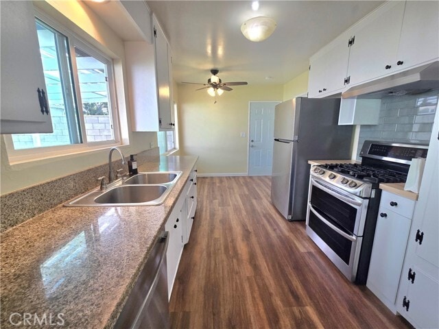 Building Photo - 938 S Fuchsia Ave